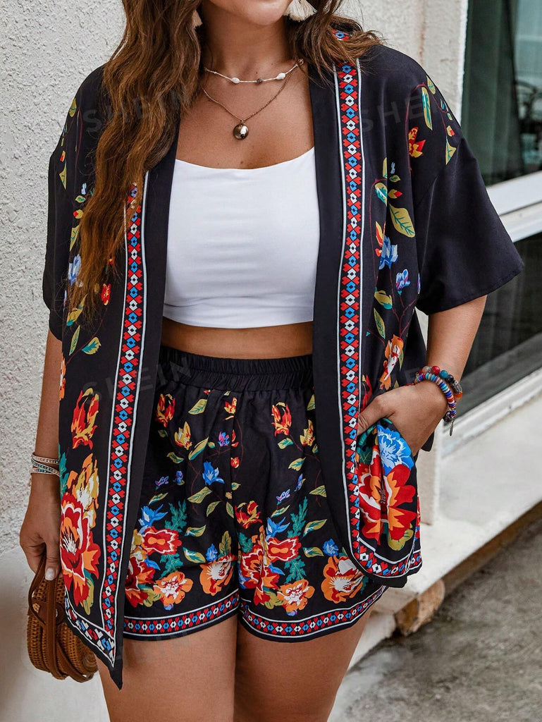 Struttin' Around Floral Print Kimono & Shorts for Curvy Gals