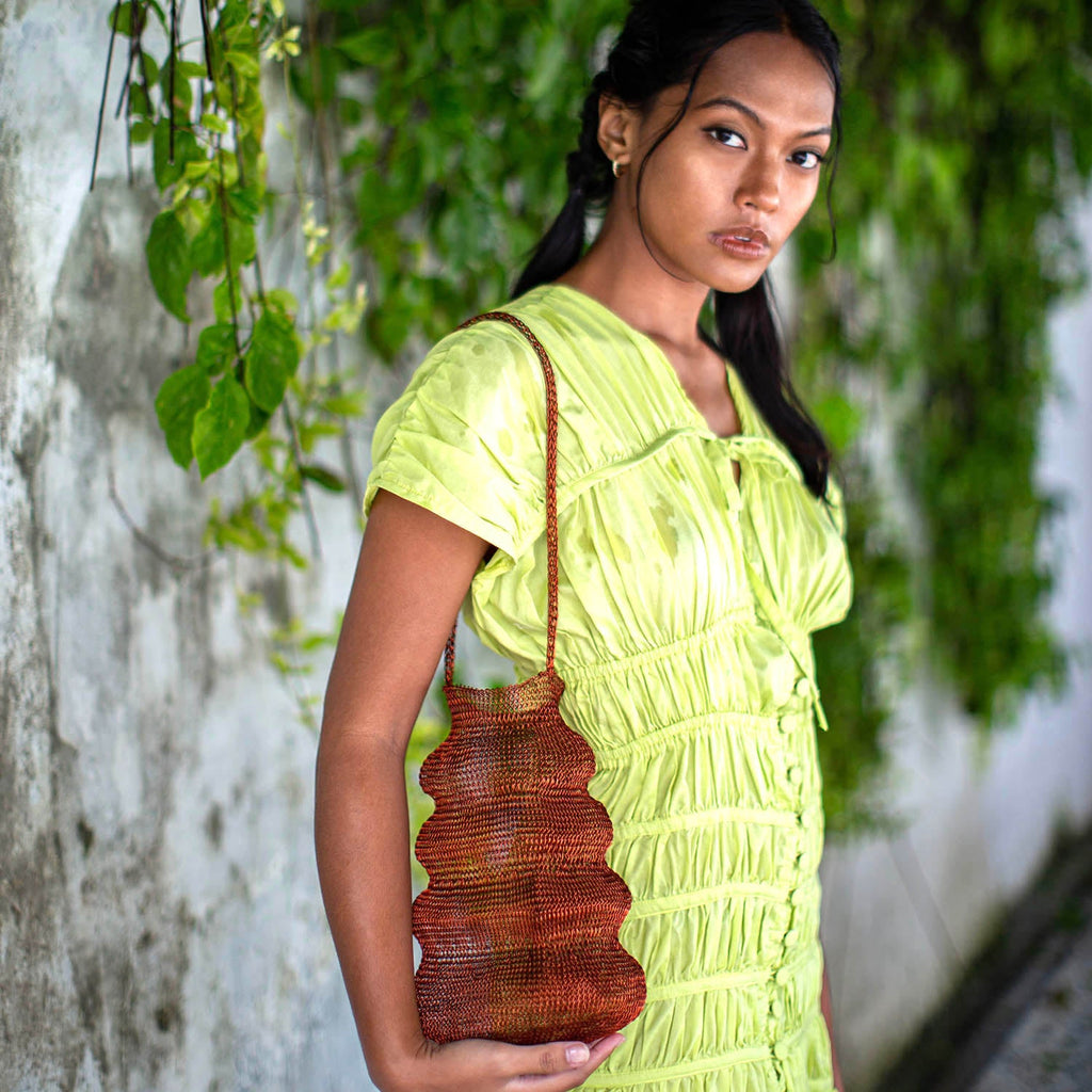 The Shell Bali Handwoven Wire Bag In Copper