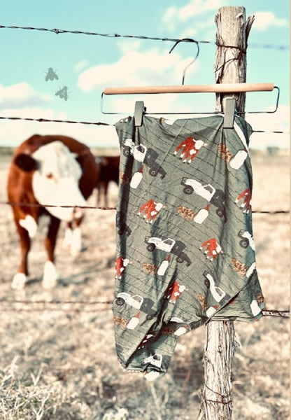 Hereford Hopper Baby Swaddle by 2 Fly 